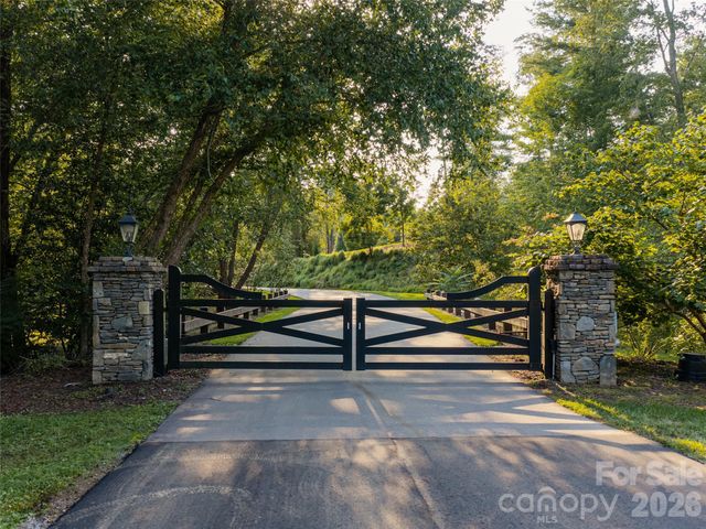 45 Jake Ridge Trail, Fletcher, NC 28732
