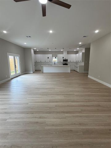 2607 Piemonte Avenue Cir, Spring, TX 77388