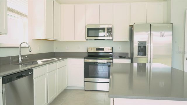 1047 JOHN JACOB ROAD, Davenport, FL 33837