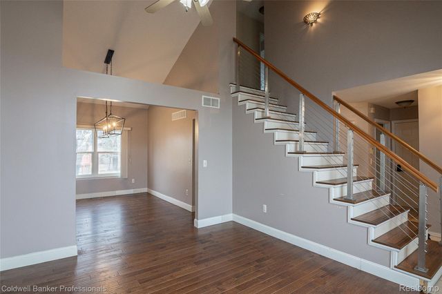 1983 Sprucewood Drive, Sterling Heights, MI 48310