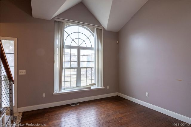 1983 Sprucewood Drive, Sterling Heights, MI 48310