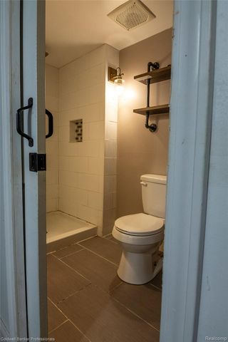 1983 Sprucewood Drive, Sterling Heights, MI 48310