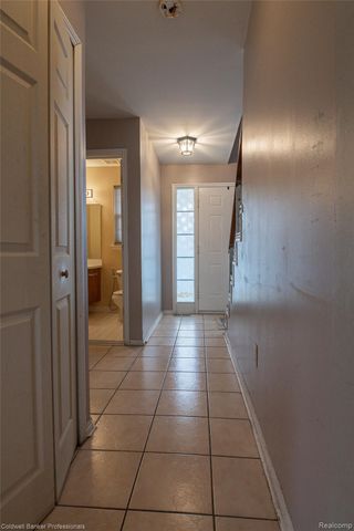 1983 Sprucewood Drive, Sterling Heights, MI 48310