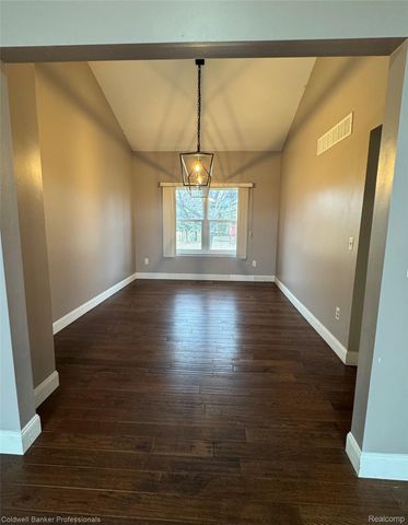 1983 Sprucewood Drive, Sterling Heights, MI 48310