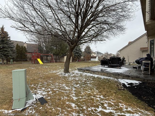 1983 Sprucewood Drive, Sterling Heights, MI 48310