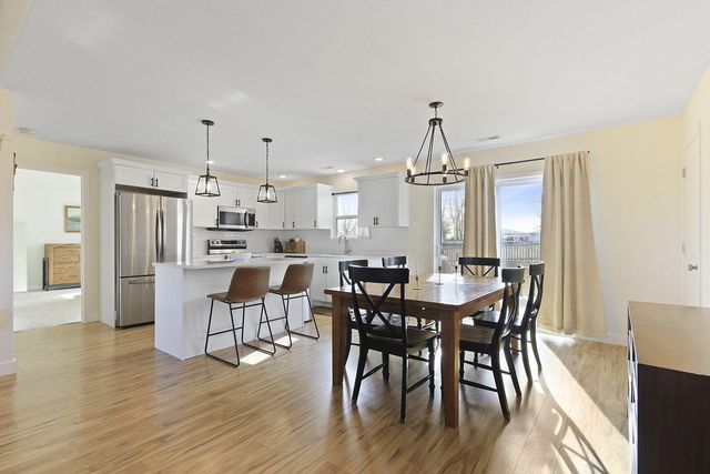 6050 TAMARACK DR, Columbia, MO 65203