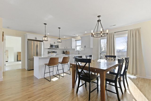 6050 TAMARACK DR, Columbia, MO 65203