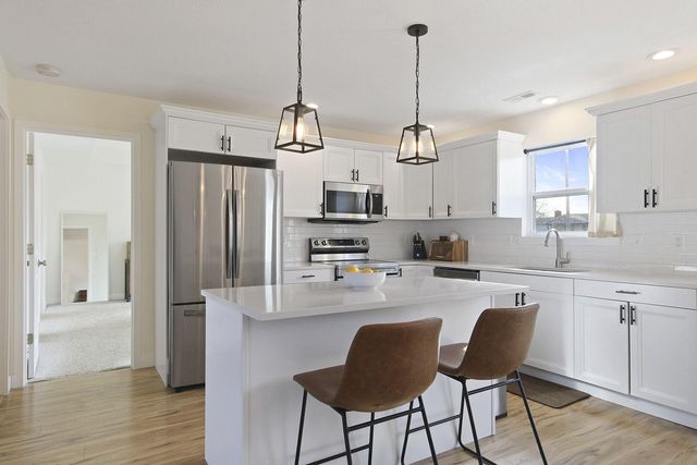 6050 TAMARACK DR, Columbia, MO 65203