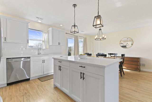 6050 TAMARACK DR, Columbia, MO 65203