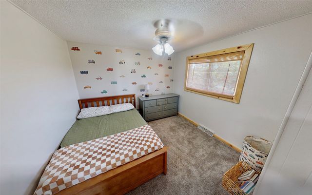 21 Eagle Drive, Grinnell, IA 50112