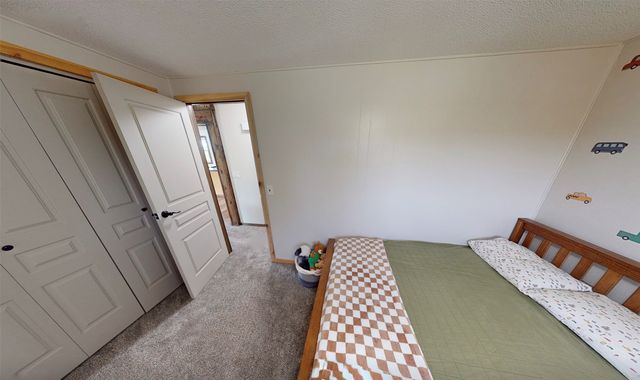 21 Eagle Drive, Grinnell, IA 50112