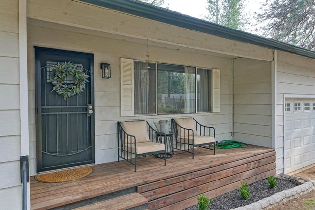 5781 Sly Park Rd, Pollock Pines, CA 95726