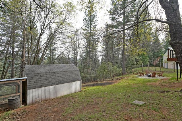 5781 Sly Park Rd, Pollock Pines, CA 95726