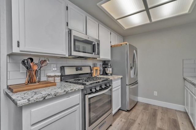 5781 Sly Park Rd, Pollock Pines, CA 95726