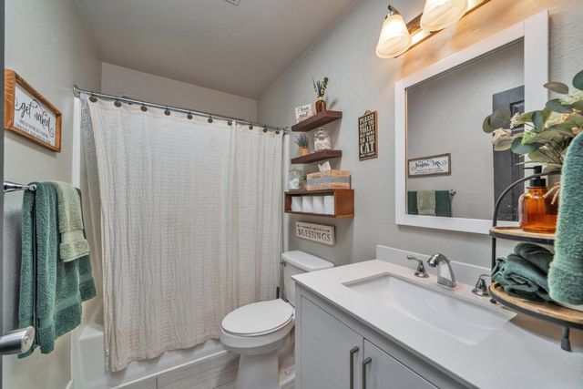 5781 Sly Park Rd, Pollock Pines, CA 95726