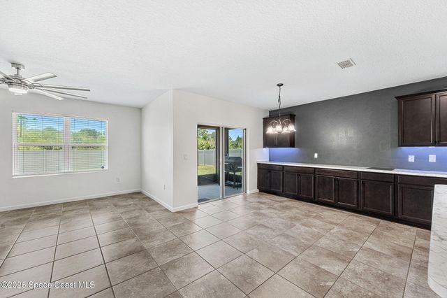 333 Guinevere Drive SW, Palm Bay, FL 32908