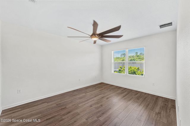 333 Guinevere Drive SW, Palm Bay, FL 32908