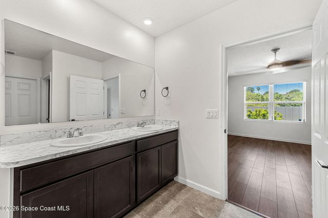 333 Guinevere Drive SW, Palm Bay, FL 32908