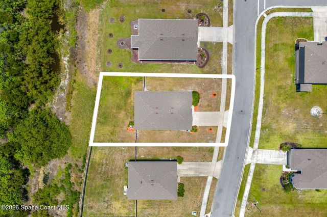 333 Guinevere Drive SW, Palm Bay, FL 32908