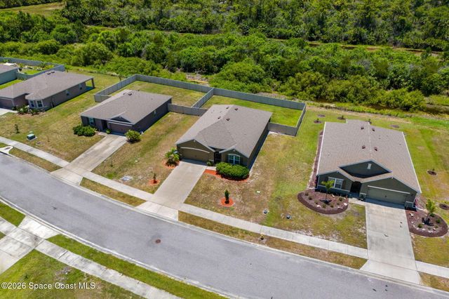 333 Guinevere Drive SW, Palm Bay, FL 32908