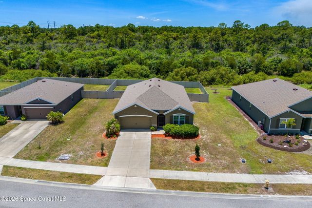 333 Guinevere Drive SW, Palm Bay, FL 32908
