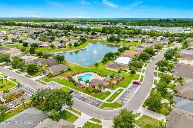 333 Guinevere Drive SW, Palm Bay, FL 32908