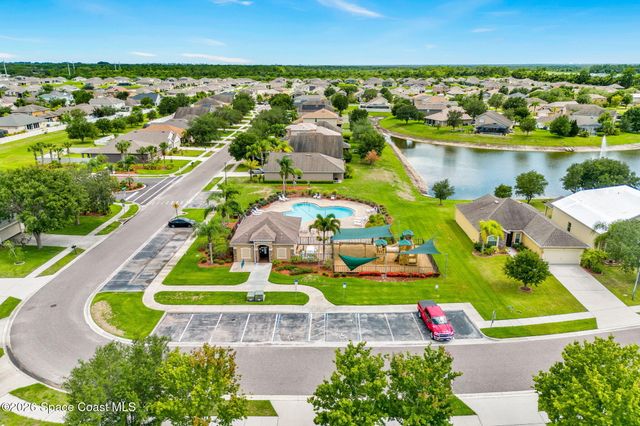 333 Guinevere Drive SW, Palm Bay, FL 32908