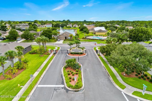 333 Guinevere Drive SW, Palm Bay, FL 32908