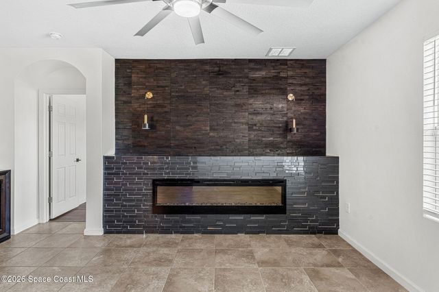 333 Guinevere Drive SW, Palm Bay, FL 32908