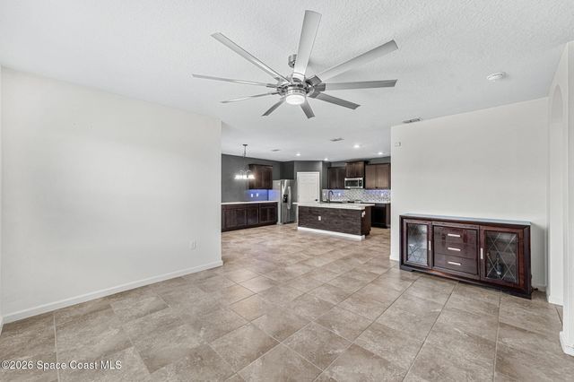 333 Guinevere Drive SW, Palm Bay, FL 32908