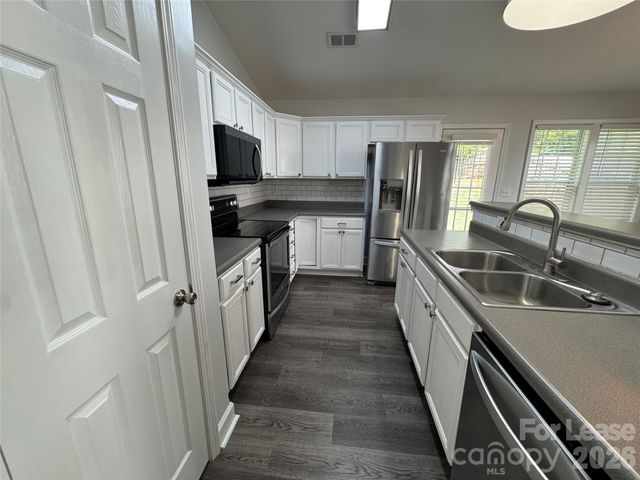 416 Dutchmans Meadow Drive, Mount Holly, NC 28120