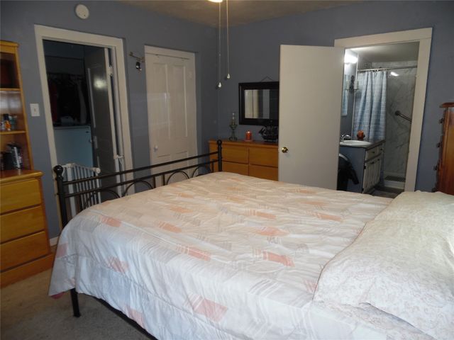 1307 N Elm Street, Weatherford, TX 76086