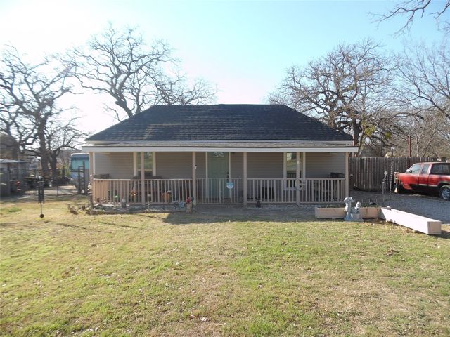 1307 N Elm Street, Weatherford, TX 76086