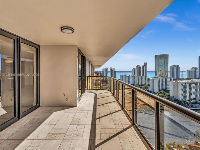 19667 Turnberry Way 27D, Aventura, FL 33180