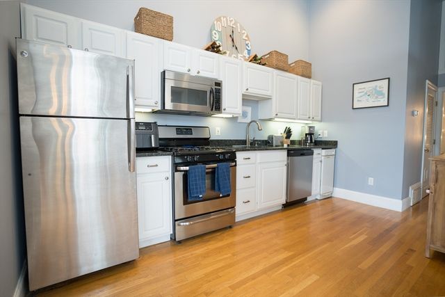 352 West 3rd Street 9, Boston, MA 02127