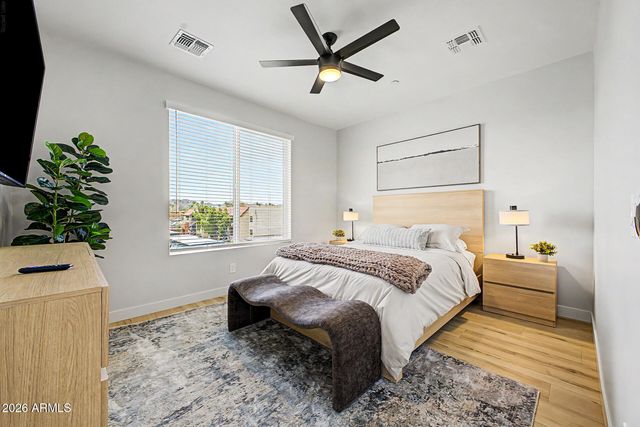 2601 E CLARENDON Avenue 9, Phoenix, AZ 85016