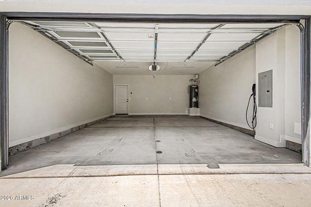 2601 E CLARENDON Avenue 9, Phoenix, AZ 85016