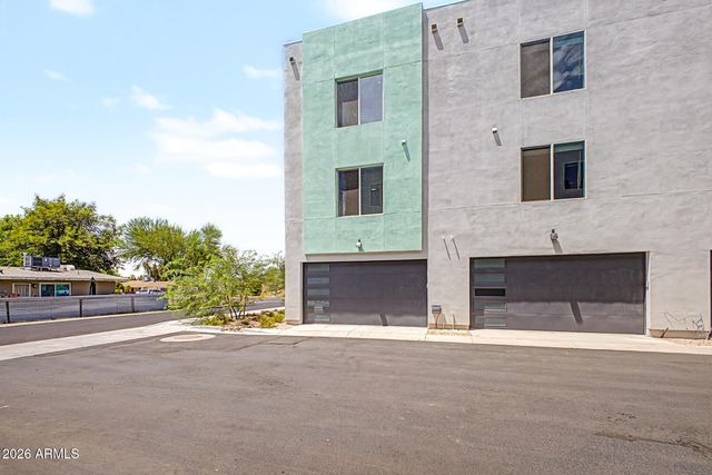 2601 E CLARENDON Avenue 9, Phoenix, AZ 85016