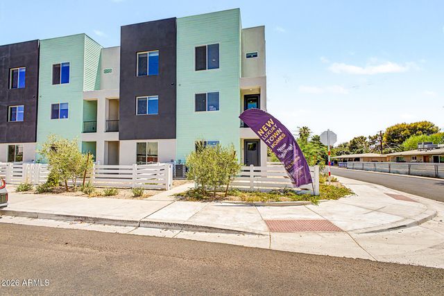 2601 E CLARENDON Avenue 9, Phoenix, AZ 85016