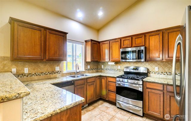 5709 119th Place NE, Marysville, WA 98271