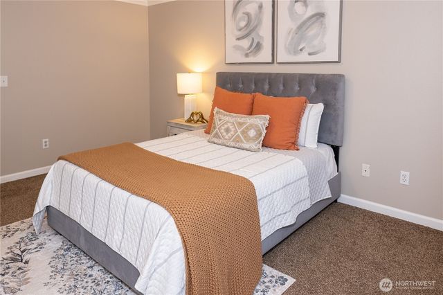 17903 68th Avenue E, Puyallup, WA 98375