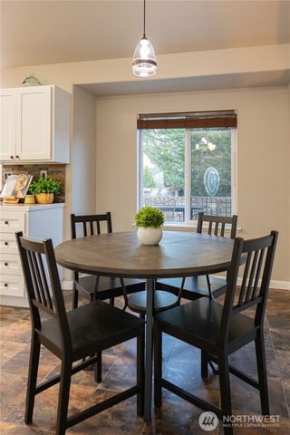 17903 68th Avenue E, Puyallup, WA 98375