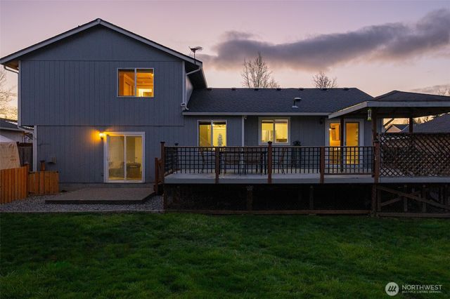 17903 68th Avenue E, Puyallup, WA 98375