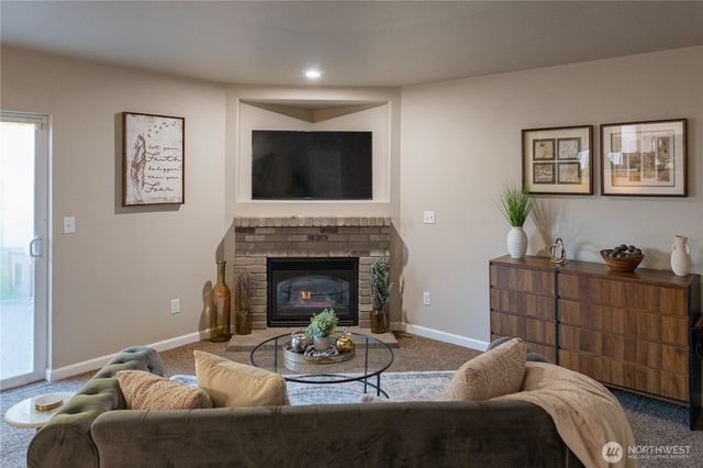 17903 68th Avenue E, Puyallup, WA 98375