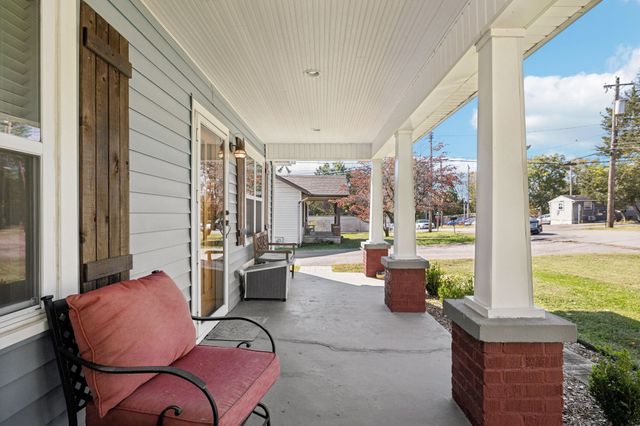 108 28th St, Old Hickory, TN 37138