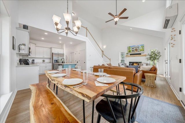 1373 Thomason LN, Goodview, VA 24095