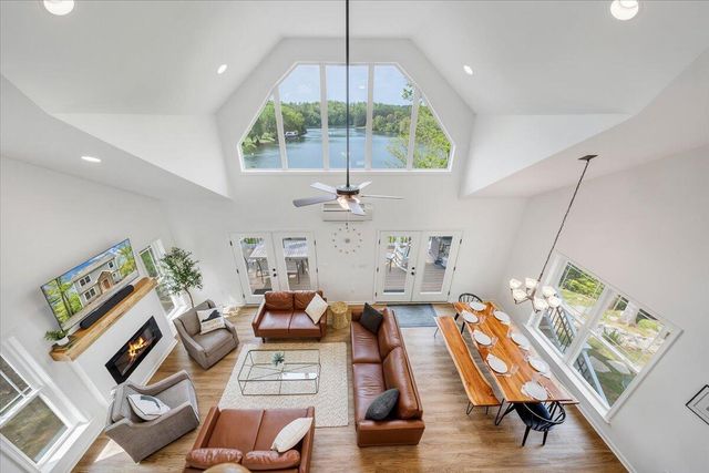 1373 Thomason LN, Goodview, VA 24095