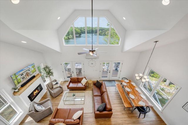 1373 Thomason LN, Goodview, VA 24095