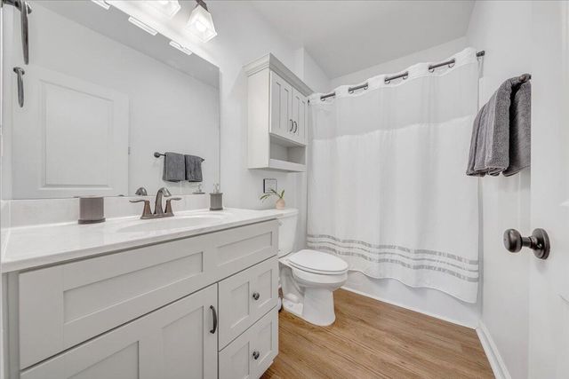 1373 Thomason LN, Goodview, VA 24095