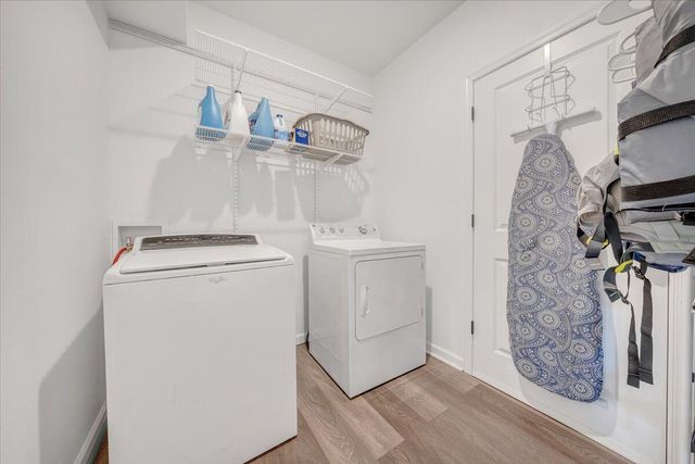 1373 Thomason LN, Goodview, VA 24095